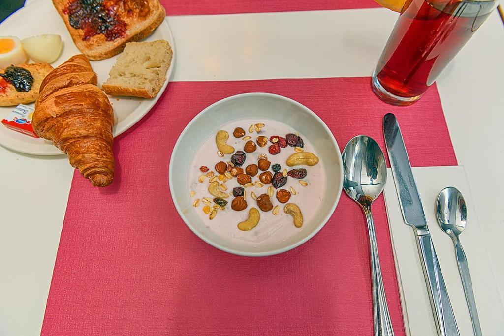 Hotel Des Alpes Bulle Center 外观 照片