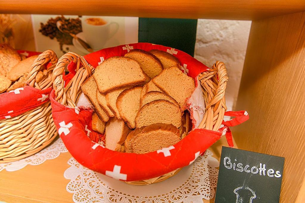 Hotel Des Alpes Bulle Center 外观 照片