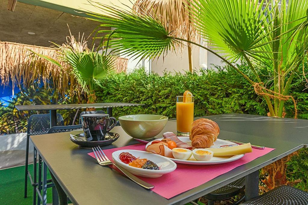 Hotel Des Alpes Bulle Center 外观 照片